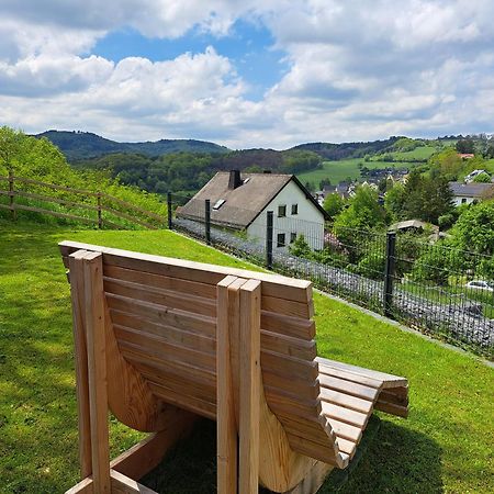 Ferienwohnungen Am Aeppelsberg Volkesfeld Exteriér fotografie
